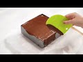 Chocolate cake in 5 minutes without oven, flour or gelatin!