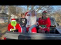 Santa, Elf & Grinch Spread Christmas Cheer in the 'Dena - Pasadena Pawn & Gun - Dec 2023
