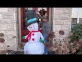 Decorating the outside for CHRISTMAS! Simple Christmas lights. Come decorate with me!