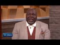 THIS HAPPENED TODAY DURING SUNDAY SERVICE, TD JAKES BEATS WIFE SERITA JAKES LIKE A DOG