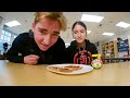American Highschoolers try British comfort food for the first time!