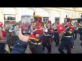 granaderos llendo se  de de la rural de Palermo tocando marcha de San lorenzo