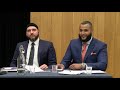 Muslim Apologist Rattled by Audience Member!