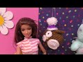 Bowling ! Elsa & Anna toddlers - American Girl doll - Barbie doll - fun game