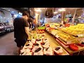 A place where small traditional markets are always crowded / Suwon Motgol Market