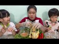 Ngất ngây với gà đi bộ  nướng vàng ươm | Nguyen Ty vlog tập 46