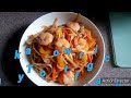 Fry noodles with shrimp