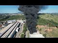 Drone flagra incendio de grande proporção