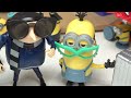 Minions The Rise of Gru Dolls Packing Suitcase for Vacation