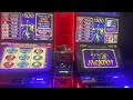 Black Knight Community - Arcade Slot - Community Bonus on 2 Terminals with Jackpot