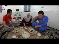 آشپزی سکینه خواهرم واقعا عالی است Afghani Cooking in Iran 🇮🇷