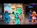 Sesame Place Christmas Show | Singing Santa Claus is Coming to Town & Up on the Rooftop