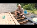 Construire une terrasse en bois sur plots réglables #2 la pose des lambourdes et bandes résiliente