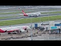 Qantas 787-9 Landing into Sydney.