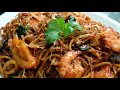 Malaysian Fried Yellow Noodles - Mee Goreng