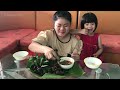 Ăn ốc luộc chấm nước mắm gừng ngon nhức nách | Nguyen Ty vlog