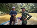 Camping Fishing 1 Minggu hujan deras di hulu sungai kanyau mencari ikan semah langsung di masak