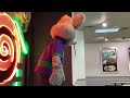 Chuck E. Cheese show gets  interrupted by commercial