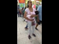 Una Voz Talento cantando en el Mercado de Jamaica