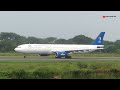 Nonton Pesawat Haji Embarkasi Solo Landing & Take Off ke Arab Saudi. 30 Menit